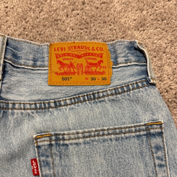Levi's Men's Straight Jeans in Light Blue - Picture 3 of 4